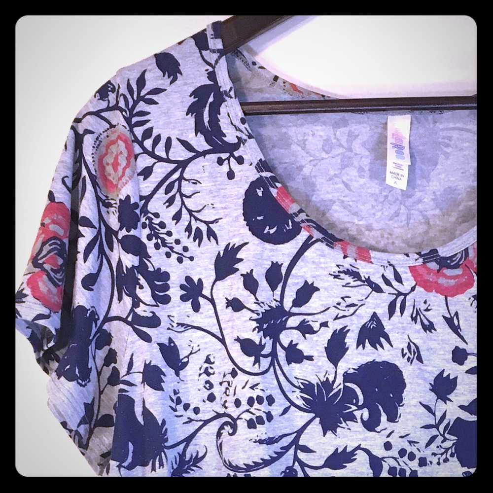 LuLaRoe Navy/Pink Floral Classic T - XL